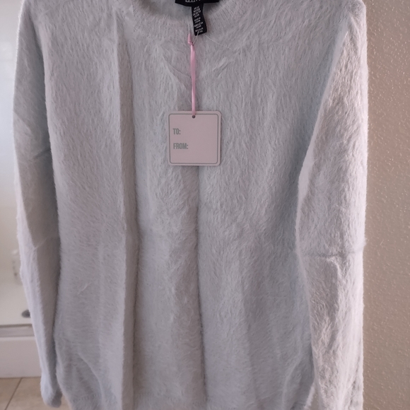 Allen Tracy Sweater - Picture 2 of 7